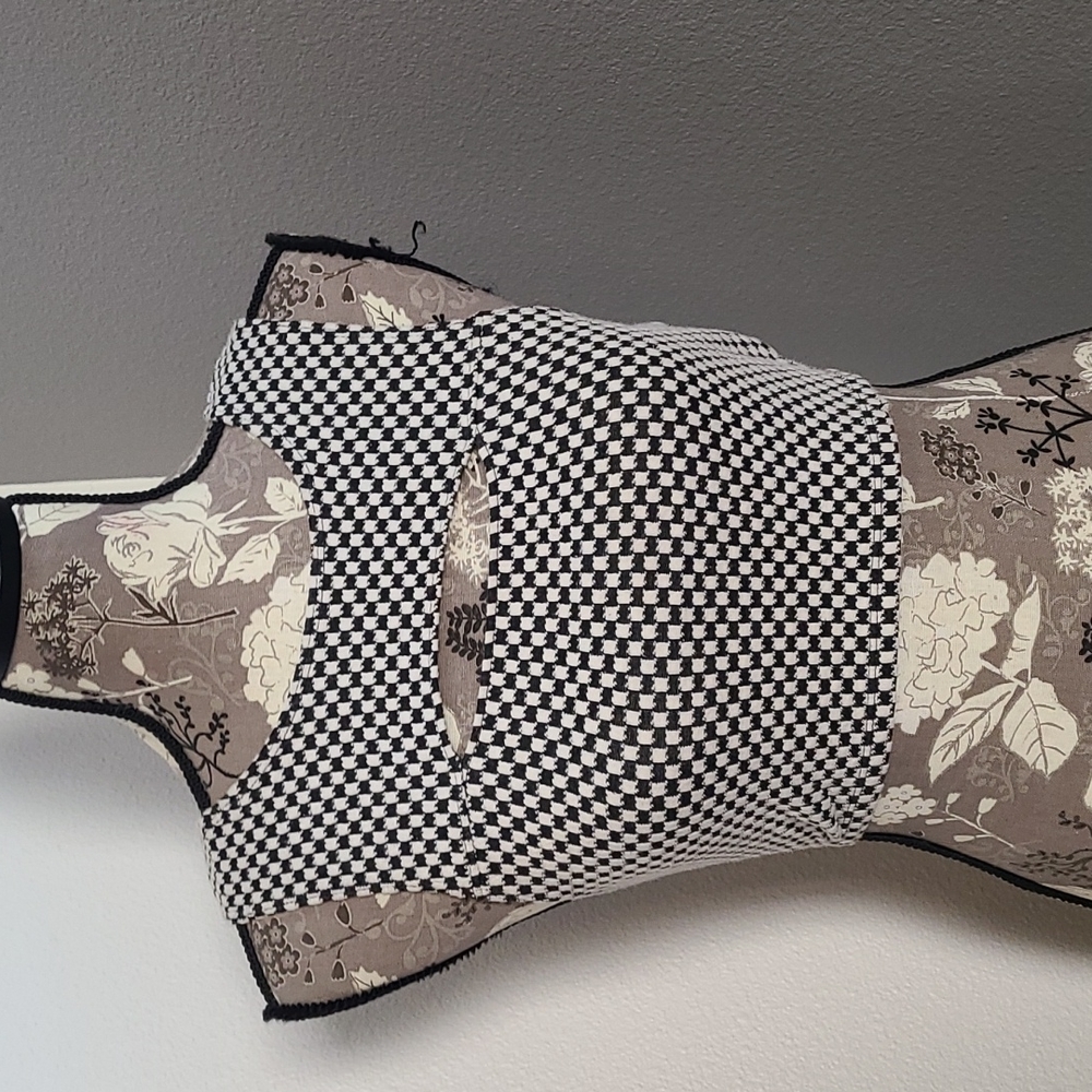 Checkerboard crop top